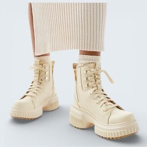 Sorel ONA AVE Women's Waterproof Combat Boots Ivory/Cream Size 7.5